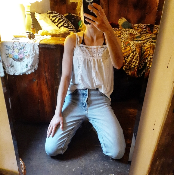 Sheer Apron Lace Tank - Picture 12 of 12